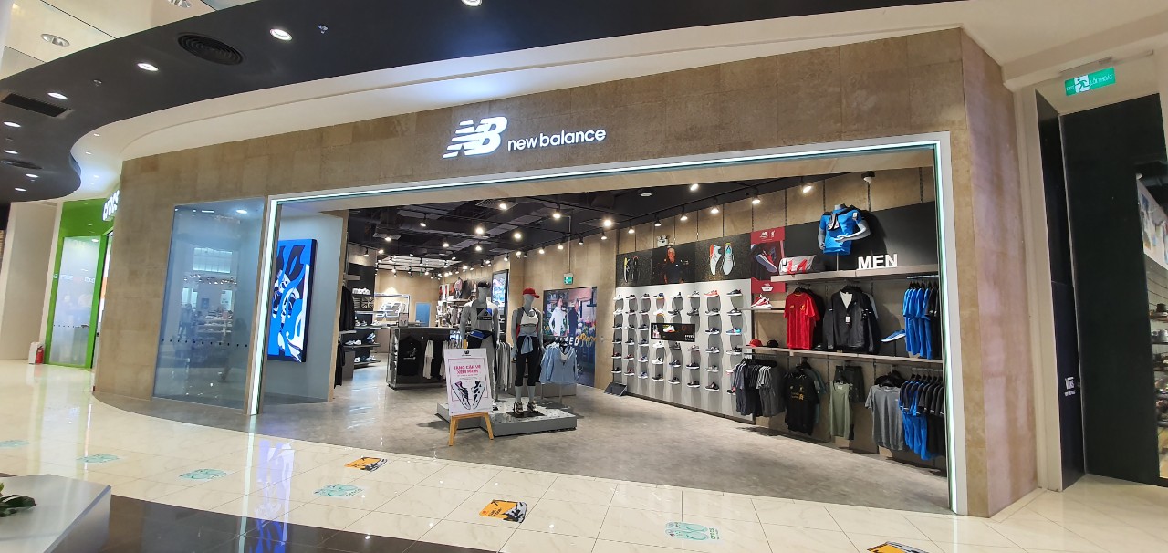 new balance aeon mall